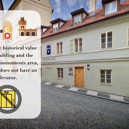 Hotel U Bílé Lilie Praga Exterior foto